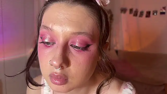 Snapshot of Jenny_darling_love chatting on July 7, 2026, 7:07 pm Jenny darling love online show from July 7, 2026, 7:07 pm
