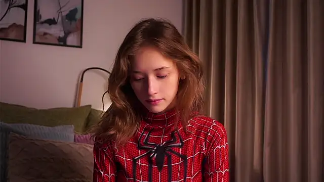 Snapshot of EdlinHargus chatting on November 2, 2025, 1:19 am EdlinHargus online show from November 2, 2025, 1:19 am