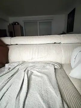 Xladycharme online show from December 16, 2024, 3:40 am