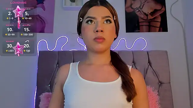 Snapshot of Ashley_piinkk_ chatting on September 24, 2025, 12:41 pm Ashley piinkk  online show from September 24, 2025, 12:41 pm