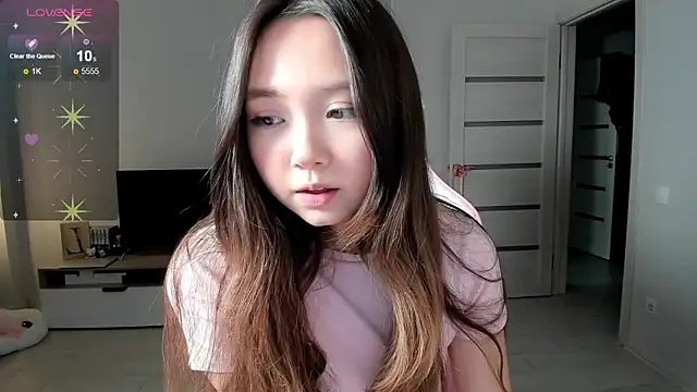 Fluffy Rose online show from February 28, 2026, 10:16 am