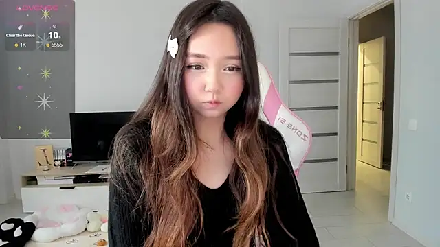 Snapshot of Fluffy_Rose chatting on May 21, 2026, 3:02 am Fluffy Rose online show from May 21, 2026, 3:02 am