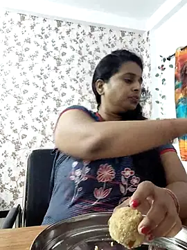 Snapshot of Rasmalai786 chatting on August 1, 2026, 5:56 pm Rasmalai786 online show from August 1, 2026, 5:56 pm