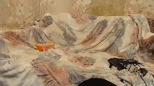 RitaSunnyX online show from October 20, 2025, 5:35 pm