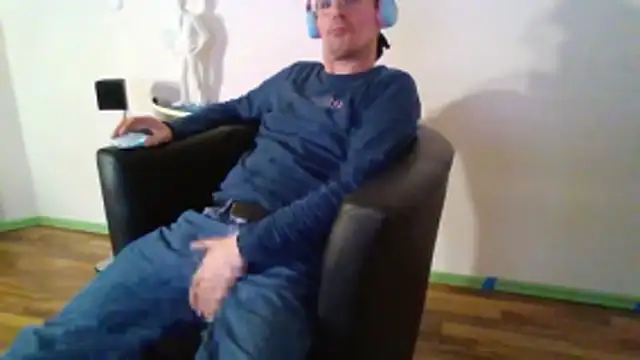 Minm666 online show from April 10, 2026, 9:41 pm