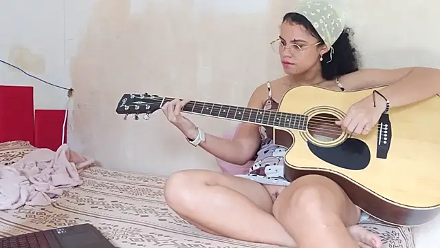 Snapshot of ELIZABETHFX chatting on March 5, 2025, 6:23 pm ELIZABETHFX online show from March 5, 2025, 6:23 pm