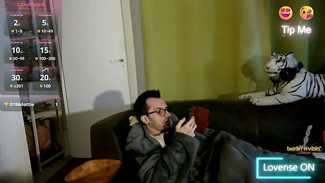 Snapshot of byakkotorra chatting on March 18, 2025, 12:16 am byakkotorra online show from March 18, 2025, 12:16 am