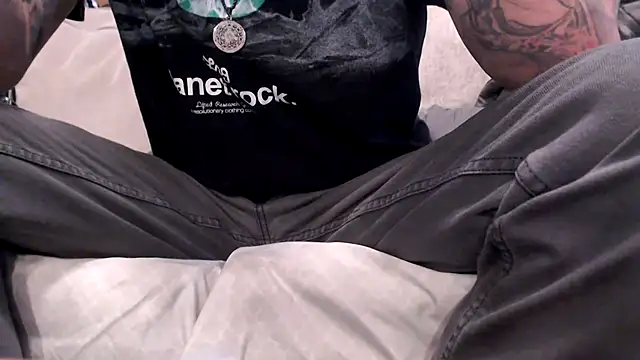 JohnnyKorrupt  online show from November 5, 2025, 10:26 am