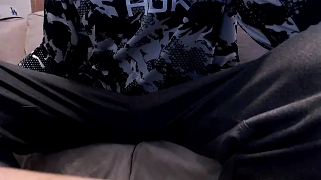 JohnnyKorrupt  online show from November 8, 2025, 9:42 am