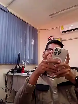 Snapshot of EnriquePersian197 chatting on January 9, 2025, 4:06 pm EnriquePersian197 online show from January 9, 2025, 4:06 pm