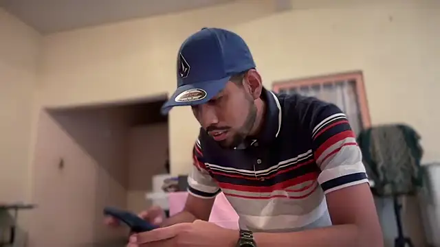 Snapshot of EnriquePersian197 chatting on January 21, 2025, 7:28 pm EnriquePersian197 online show from January 21, 2025, 7:28 pm