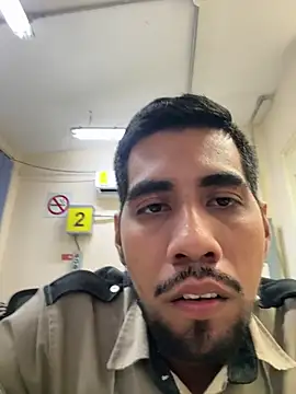 Snapshot of EnriquePersian197 chatting on February 8, 2025, 1:22 am EnriquePersian197 online show from February 8, 2025, 1:22 am