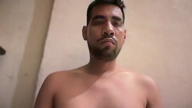 Snapshot of EnriquePersian197 chatting on February 16, 2025, 2:42 am EnriquePersian197 online show from February 16, 2025, 2:42 am