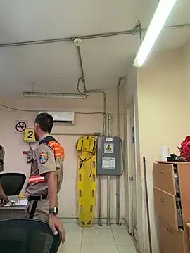 EnriquePersian197 online show from April 24, 2026, 12:02 am