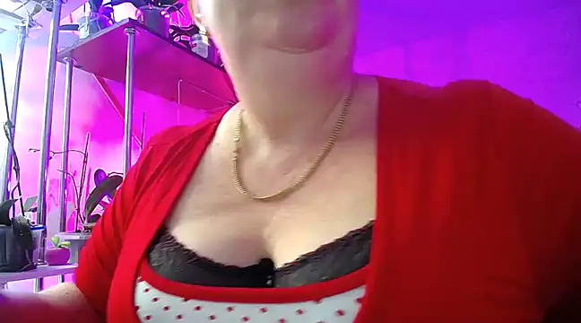 Snapshot of _Sweet_Woman chatting on January 12, 2025, 7:00 am  Sweet Woman online show from January 12, 2025, 7:00 am