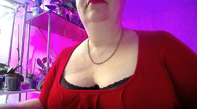 Snapshot of _Sweet_Woman chatting on January 28, 2025, 4:08 am  Sweet Woman online show from January 28, 2025, 4:08 am