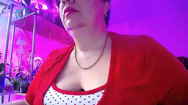 Snapshot of _Sweet_Woman chatting on March 12, 2025, 4:30 am  Sweet Woman online show from March 12, 2025, 4:30 am