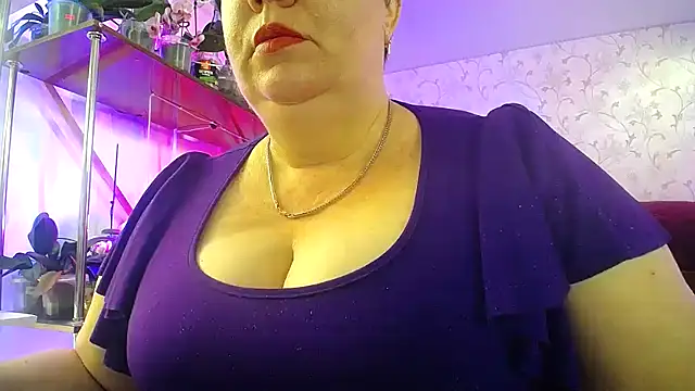  Sweet Woman online show from May 16, 2026, 6:43 am