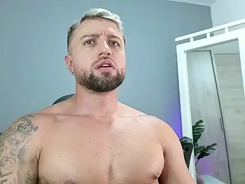 OwenMaximus814 online show from March 5, 2026, 6:48 pm