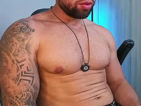 Snapshot of OwenMaximus814 chatting on July 16, 2026, 6:14 pm OwenMaximus814 online show from July 16, 2026, 6:14 pm