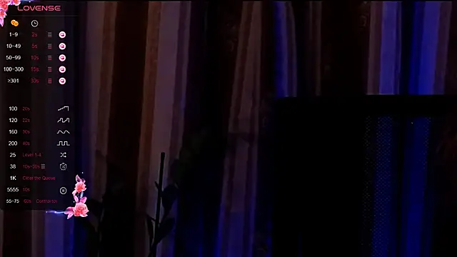 Snapshot of Laura_Bess chatting on May 25, 2026, 6:03 pm Laura Bess online show from May 25, 2026, 6:03 pm
