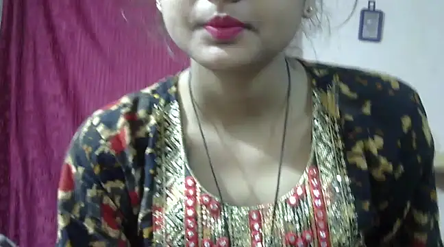 Snapshot of Aayesha chatting on December 19, 2024, 9:40 am Aayesha online show from December 19, 2024, 9:40 am