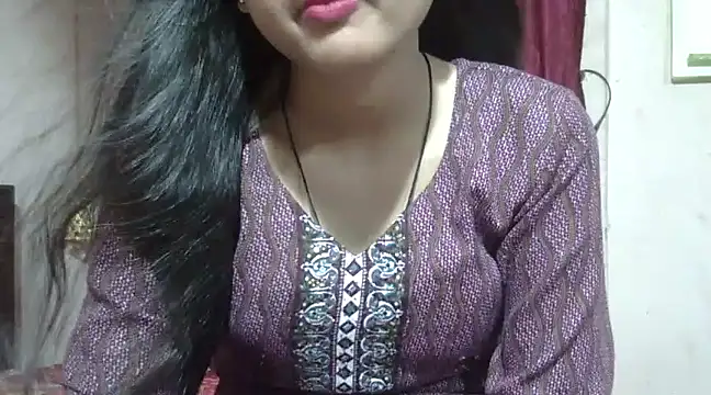 Snapshot of Aayesha chatting on March 16, 2025, 12:11 pm Aayesha online show from March 16, 2025, 12:11 pm