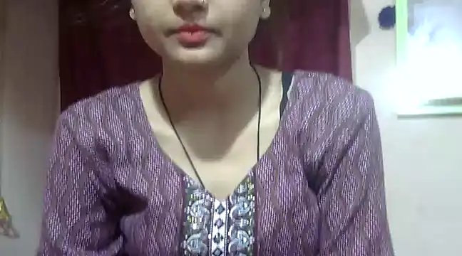 Snapshot of Aayesha chatting on March 18, 2025, 11:08 am Aayesha online show from March 18, 2025, 11:08 am