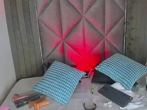 BriaConner  online show from February 28, 2026, 3:07 am