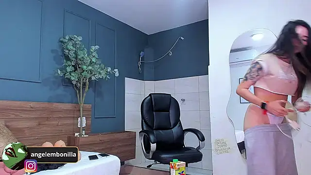 Snapshot of megan_morgan01 chatting on September 27, 2025, 12:10 pm megan morgan01 online show from September 27, 2025, 12:10 pm