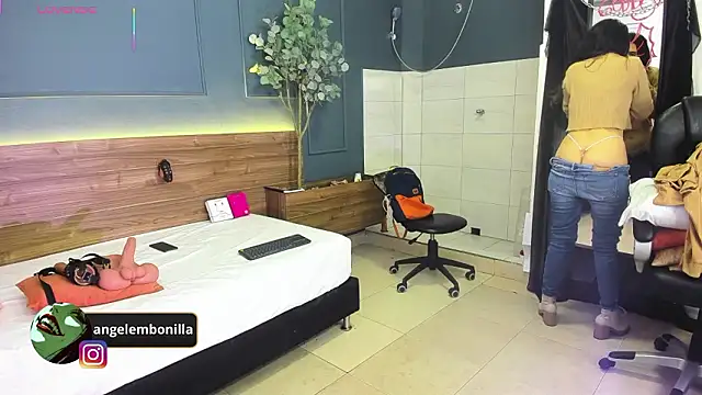 Snapshot of megan_morgan01 chatting on February 26, 2026, 12:37 pm megan morgan01 online show from February 26, 2026, 12:37 pm