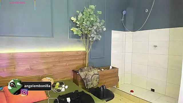 Snapshot of megan_morgan01 chatting on March 24, 2026, 11:15 am megan morgan01 online show from March 24, 2026, 11:15 am