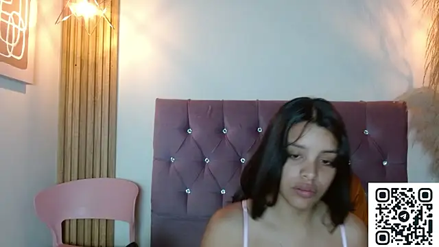 Snapshot of max_ashley_mds chatting on June 3, 2026, 1:46 pm max ashley mds online show from June 3, 2026, 1:46 pm