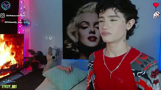 maxiy 001 online show from April 7, 2026, 3:18 am