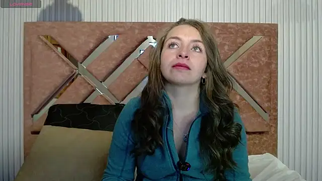  isaabellaa online show from May 9, 2026, 3:06 pm