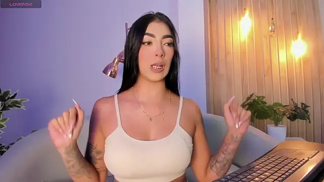 AriRobert  online show from October 6, 2025, 3:15 am