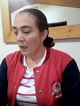 skayhot  online show from February 25, 2026, 11:31 am