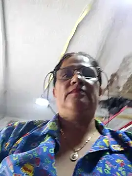 Edged Hot69 online show from June 3, 2026, 2:19 pm