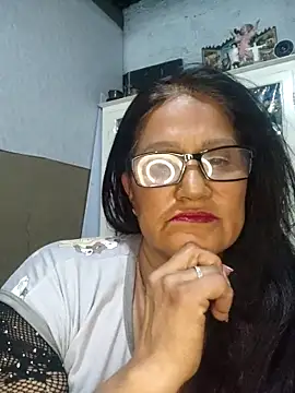 Edged Hot69 online show from June 5, 2026, 3:02 am