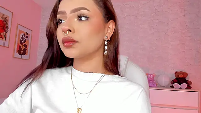 Snapshot of DahianaWalcott chatting on January 13, 2025, 8:04 pm DahianaWalcott online show from January 13, 2025, 8:04 pm