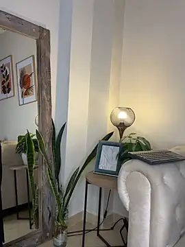 Snapshot of DahianaWalcott chatting on October 10, 2025, 5:23 pm DahianaWalcott online show from October 10, 2025, 5:23 pm