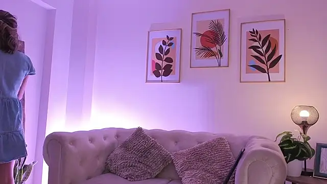 Snapshot of DahianaWalcott chatting on February 10, 2026, 7:18 pm DahianaWalcott online show from February 10, 2026, 7:18 pm