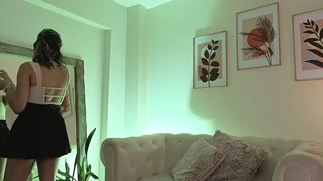 Snapshot of DahianaWalcott chatting on March 2, 2026, 5:53 pm DahianaWalcott online show from March 2, 2026, 5:53 pm