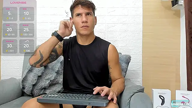 toyboys1 online show from February 24, 2025, 3:23 am