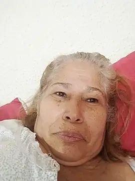 girl amada online show from October 16, 2025, 5:25 pm