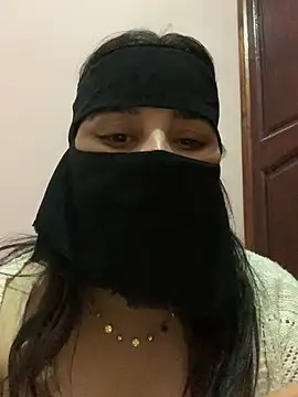 Snapshot of Miss-Soka chatting on December 7, 2024, 11:12 pm Miss-Soka online show from December 7, 2024, 11:12 pm