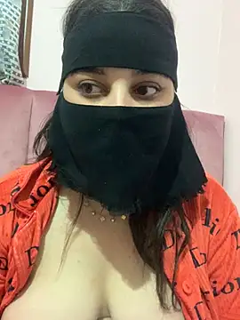 Snapshot of Miss-Soka chatting on January 19, 2025, 7:36 am Miss-Soka online show from January 19, 2025, 7:36 am