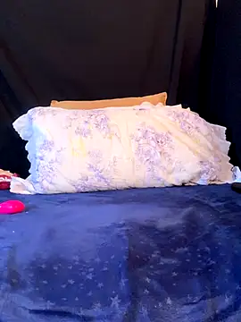 Snapshot of Veyolla_Beau chatting on October 20, 2025, 8:09 pm Veyolla Beau online show from October 20, 2025, 8:09 pm