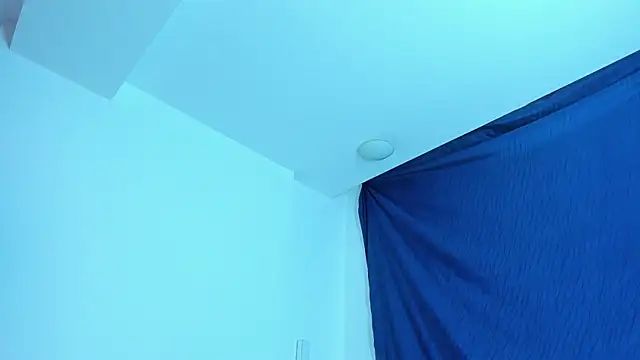 emiily15   online show from January 15, 2025, 6:51 pm