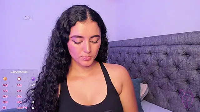 Snapshot of Adhara-zanne chatting on November 8, 2025, 4:12 am Adhara-zanne online show from November 8, 2025, 4:12 am